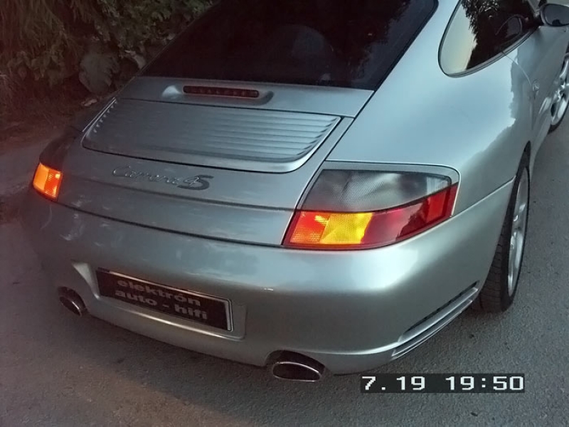 Porsche 911 4S (996)