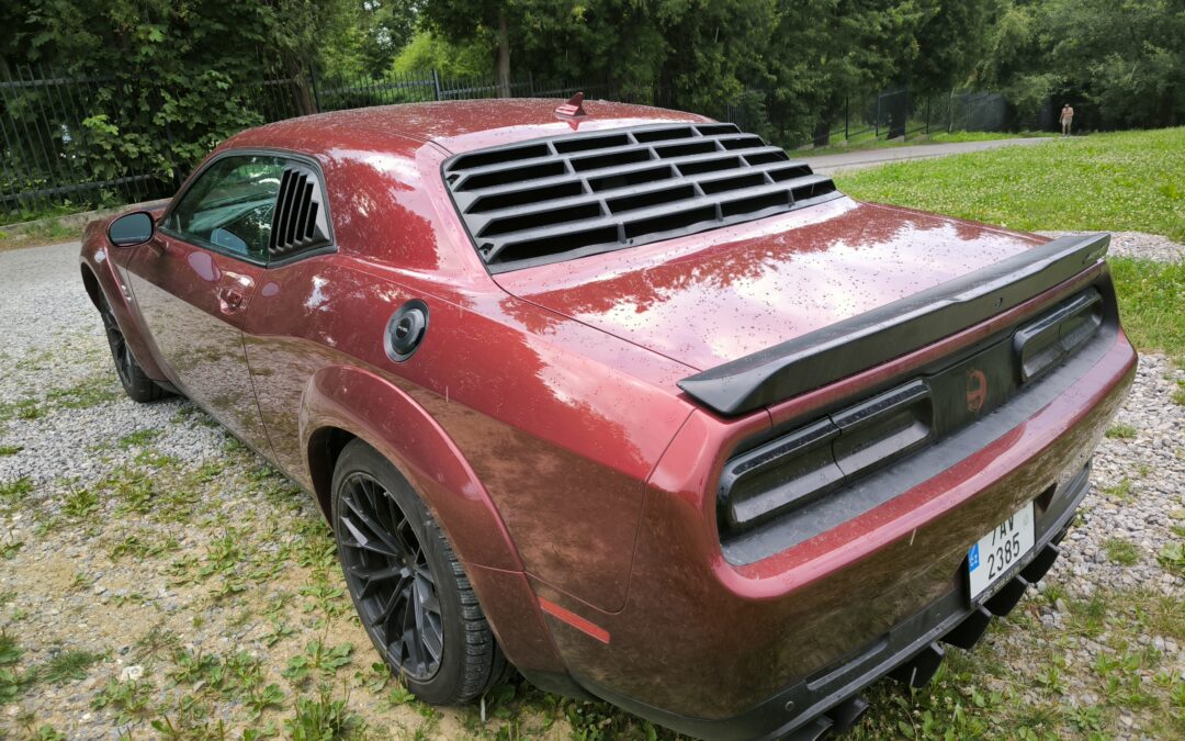 Dodge Challenger 6.4